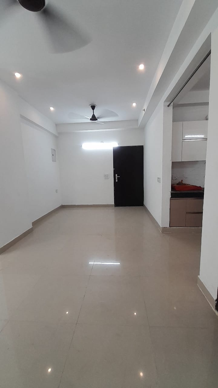 3 BHK + Pooja Room,Servant Room Apartment For Rent in Fusion Homes