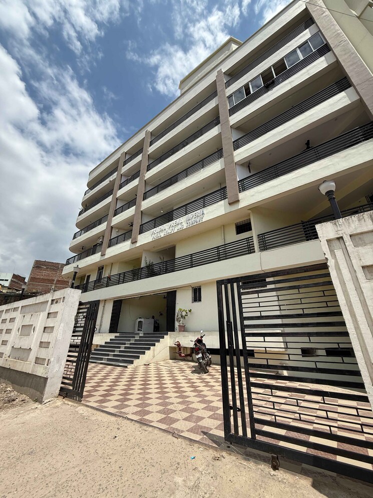 Exterior View, kidwaipuri 3 Bedroom 1700 Sq.Ft. Apartment In Kidwaipuri Patna 8935781