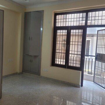 Room in 2 BHK Builder Floor at Chattarpur – for Rent