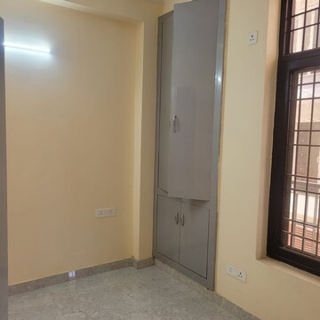Room in 2 BHK Builder Floor at Chattarpur – for Rent