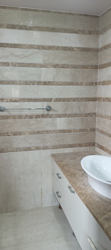 Bathroom in 3 BHK Builder Floor at RWA Apartments Sector 47, Sector 47 – for Rent