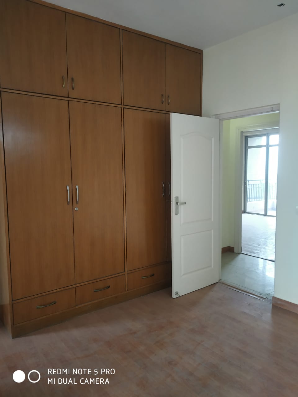 3.5 BHK + Servant Room,Extra Room Apartment For Sale in Central Park II-The Room