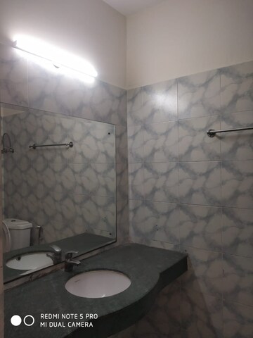 Bathroom in 3.5 BHK Apartment at Central Park II-The Room, Sector 48 – for Sale