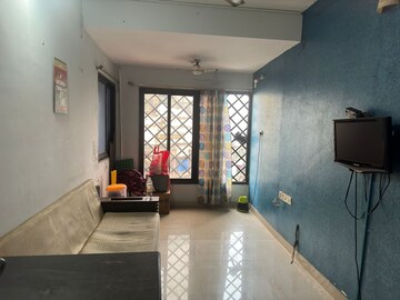 2 BHK Apartment For Rent in Swapnalok Towers, Malad East