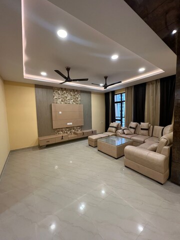 Living Room in 2 BHK Apartment at Gomti Nagar – for Rent