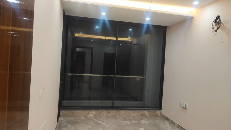 Room, sushant lok ii 3 Bedroom 180 Sq.Yd. Builder Floor In Sushant Lok ii Gurgaon 9004893