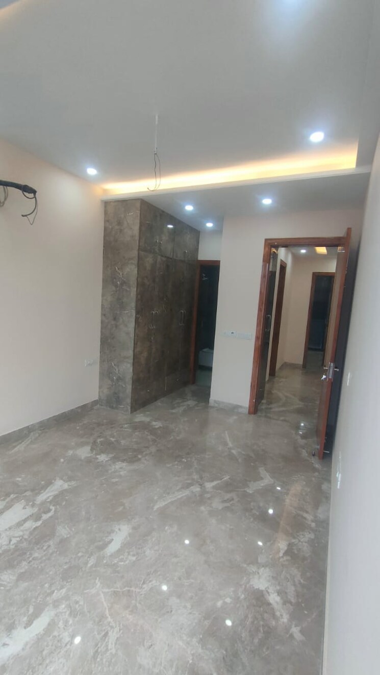 Room, sushant lok ii 3 Bedroom 180 Sq.Yd. Builder Floor In Sushant Lok ii Gurgaon 9004893