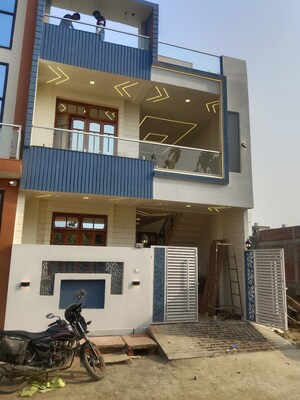 3 BHK Villa – Exterior View View at Gomti Nagar - for Sale