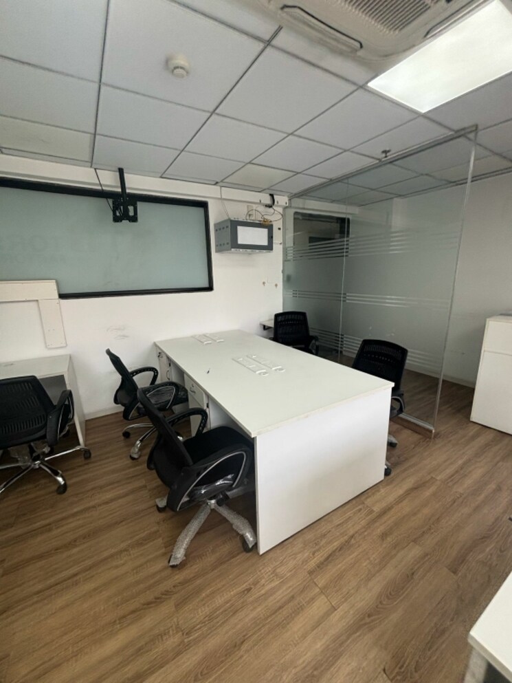 Team Area, gulmohar-court Commercial Office Space 845 Sq.Ft. In Koregaon Park Pune 9005005