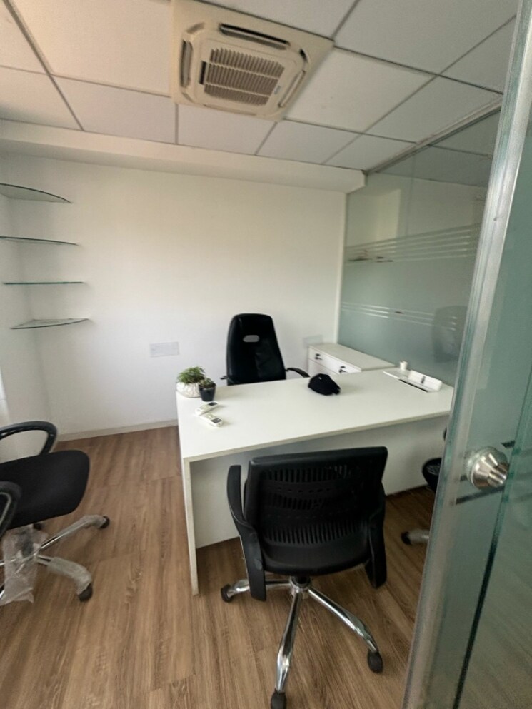 Team Area, gulmohar-court Commercial Office Space 845 Sq.Ft. In Koregaon Park Pune 9005005