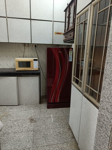  1 BHK Apartment at Vile Parle West – for Rent
