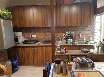 Furnished Amenities in 1 BHK Apartment at Boutique Residential Apartments C-220, Malviya Nagar – for Rent