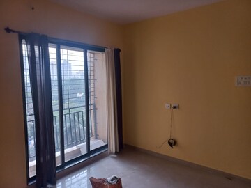 Room in 1 BHK Apartment at Fiama Residency, Ghodbunder Road – for Sale