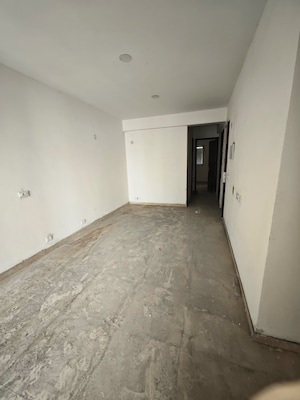 Room in 3 BHK Apartment at Signature Global Park 4 and 5, Sohna Sector 36 – for Sale