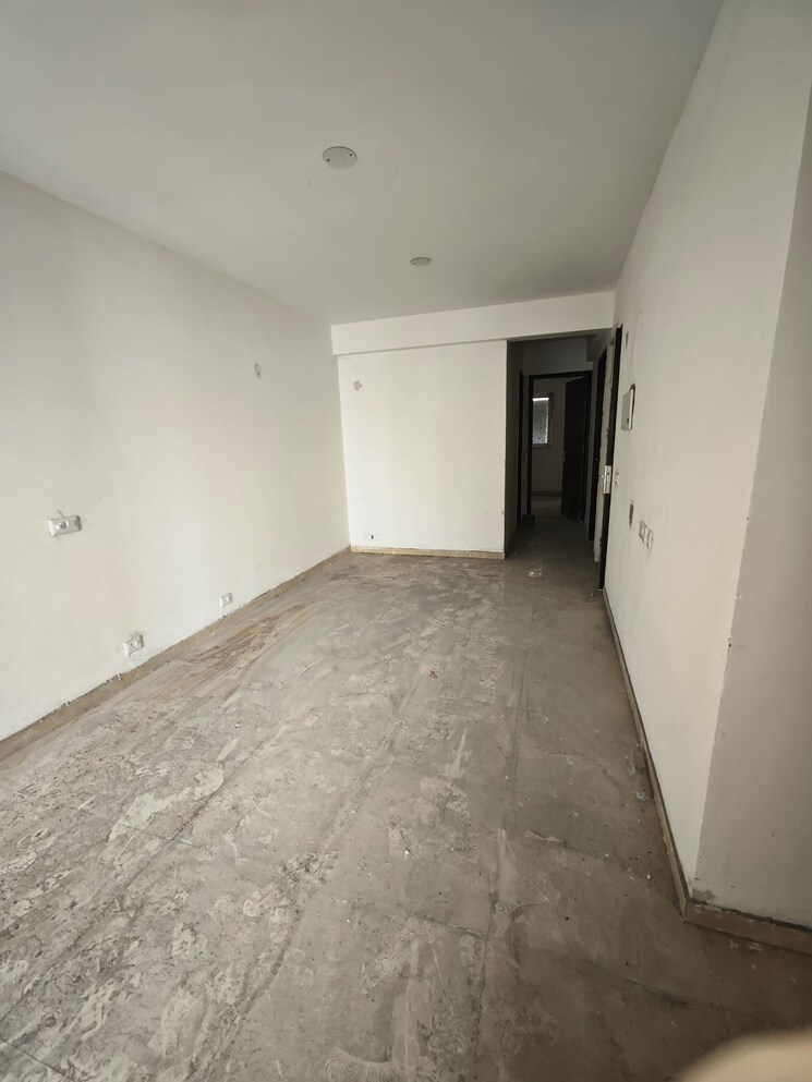 Room, signature-global-park-4-and-5 3 Bedroom 1081 Sq.Ft. Apartment In Sohna Sector 36 Gurgaon 9005023