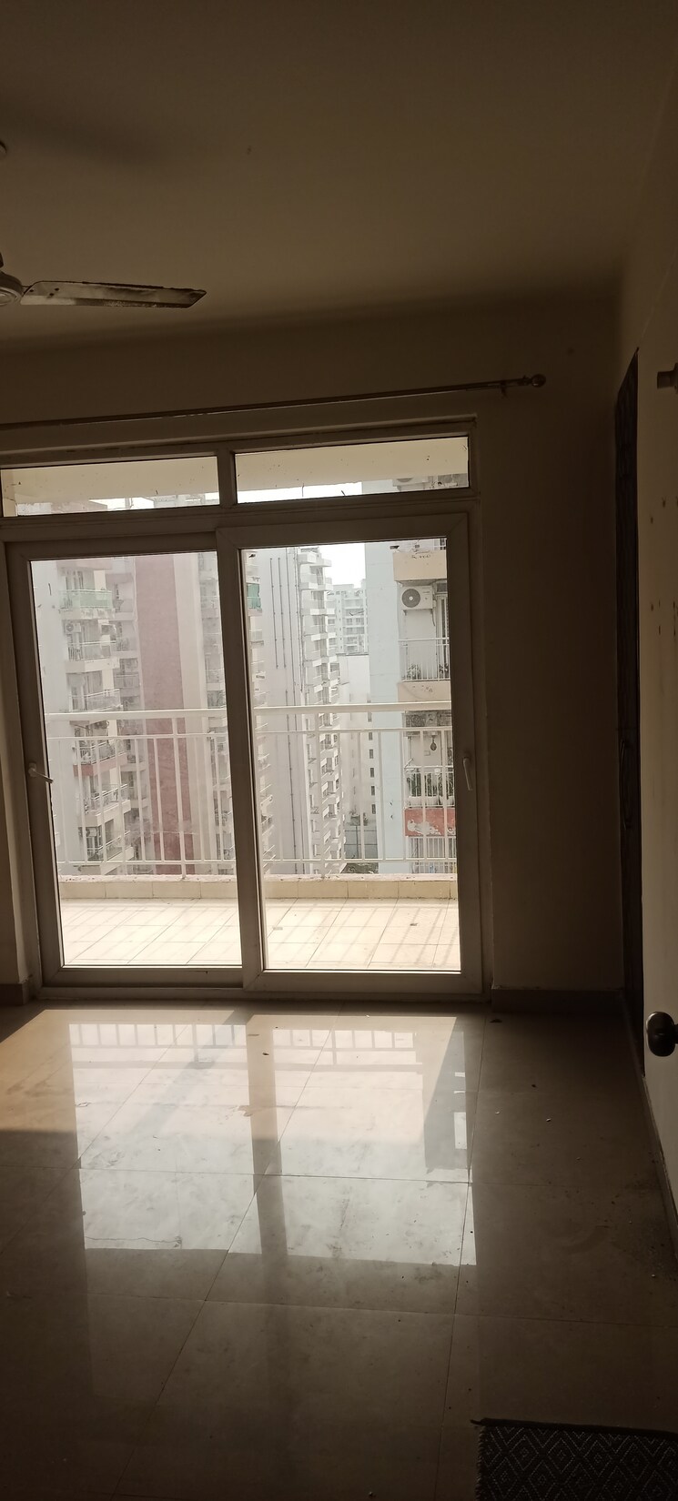 Room, klj-greens 2.5 Bedroom 1387 Sq.Ft. Apartment In Sector 77 Faridabad 9004995