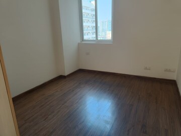 Room in 2 BHK Apartment at Shree Vardhman Victoria, Sector 70 – for Sale