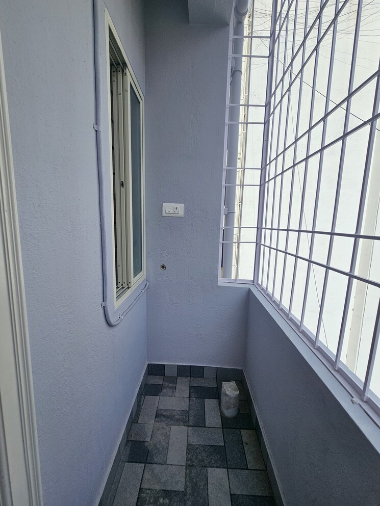 Balcony, iti layout 1 Bedroom 555 Sq.Ft. Builder Floor In Iti Layout Bangalore 9005030