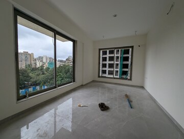 Room in 2 BHK Apartment at Hubtown Seasons, Chembur – for Rent