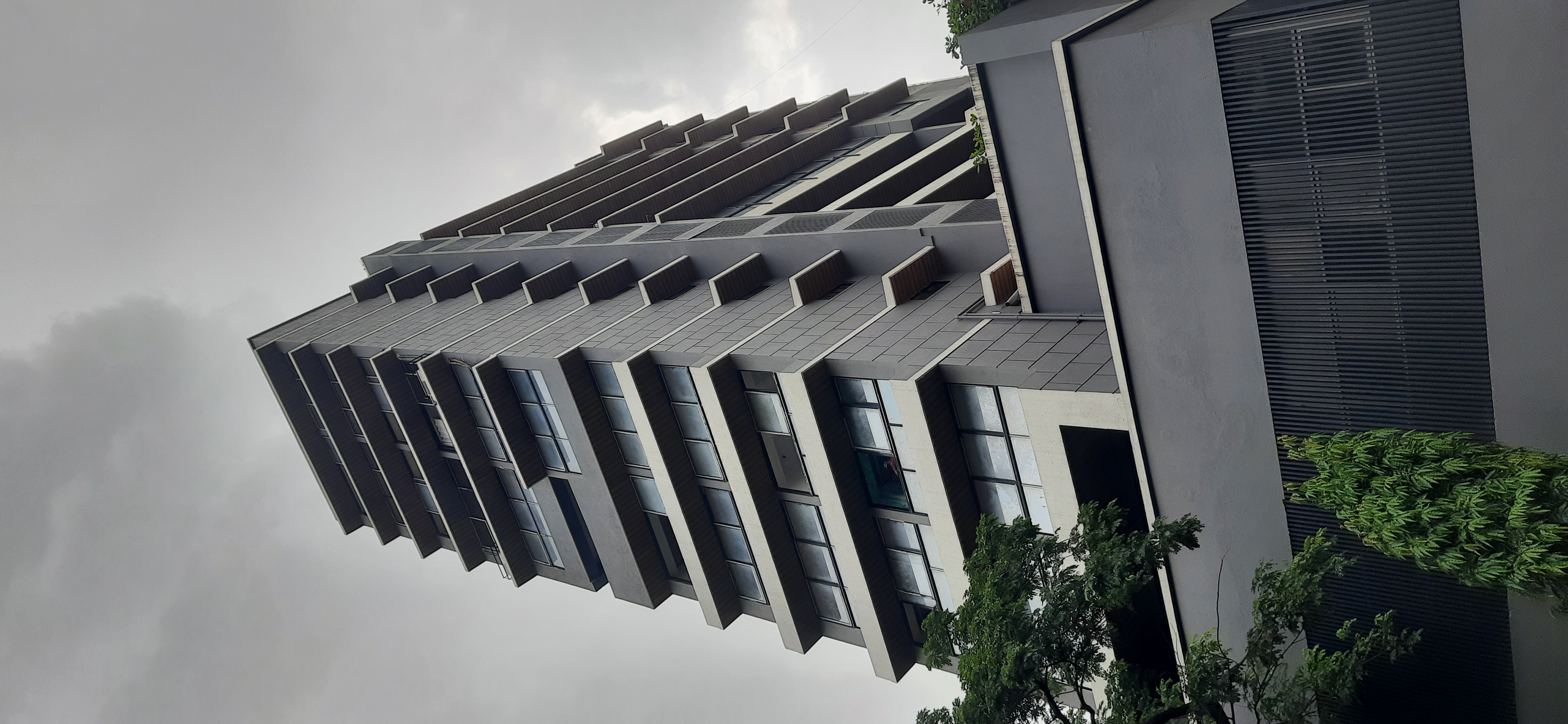 4 BHK + Servant Room Apartment For Rent in Brand Newbuilding