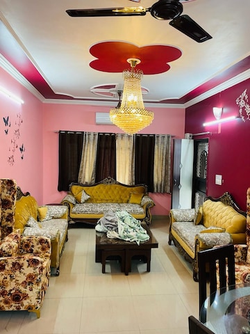 Living Room in 2.5 BHK Apartment at Raja Enclave, Pitampura – for Rent
