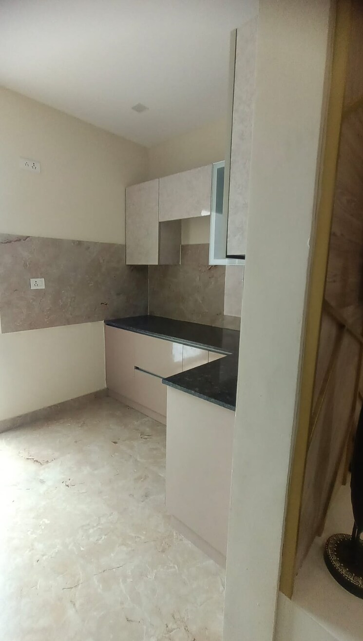Kitchen, puri-the-pranayam 3 Bedroom 1693 Sq.Ft. Apartment In Sector 82 Faridabad 9005035