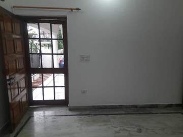Room in 3 BHK Villa at Ajabpur Kalan – for Rent