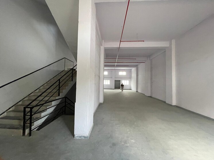 Room, vasai east Commercial Warehouse 15000 Sq.Ft. In Vasai East Palghar 9005087