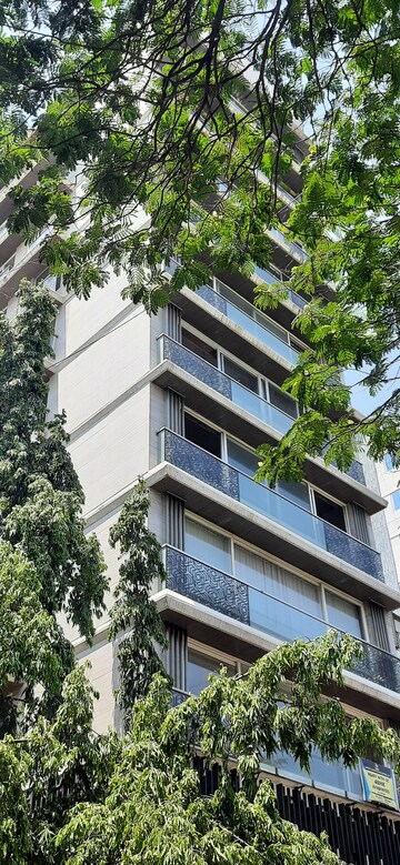 4 BHK Apartment For Rent in Khar West