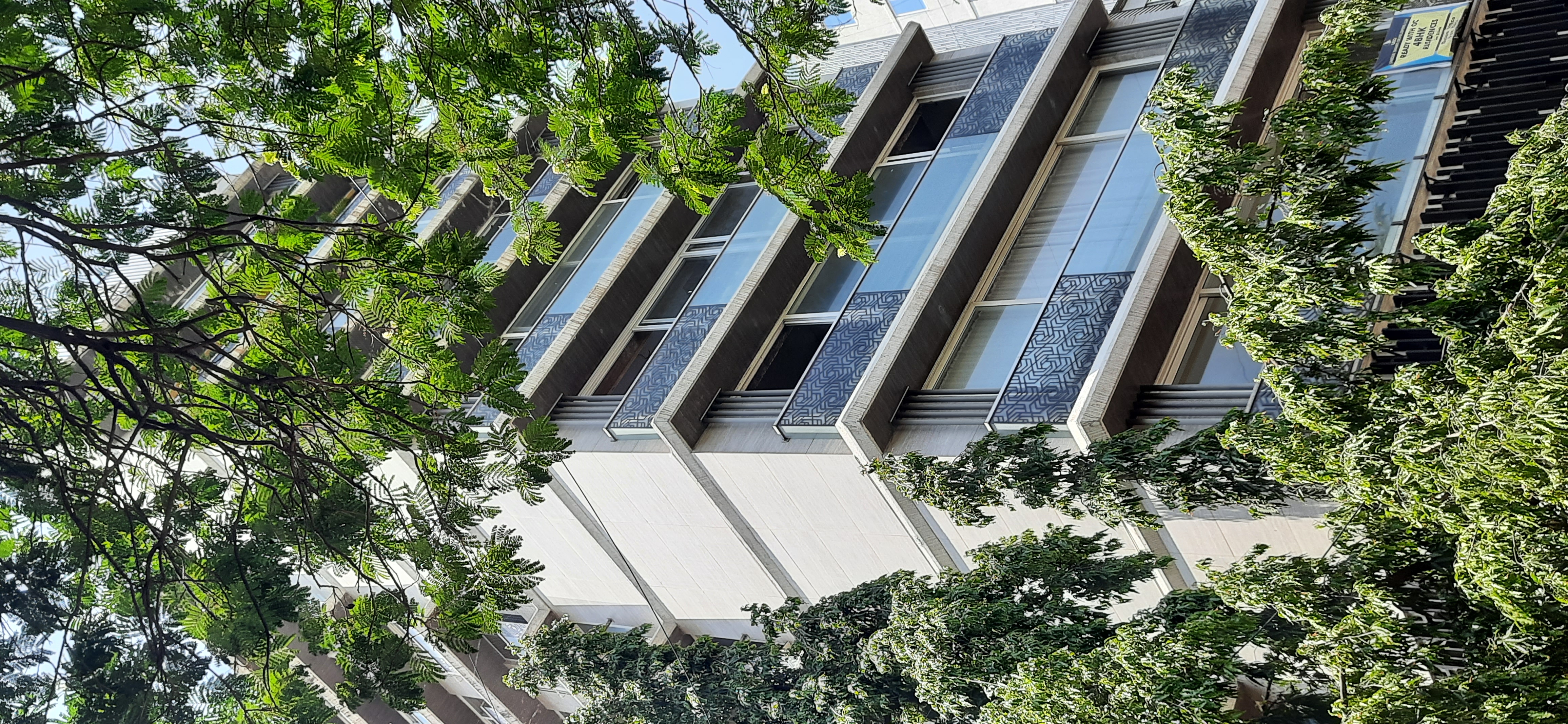 4 BHK + Servant Room Apartment For Rent in Brand Newbuilding