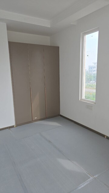 Room in 3 BHK Apartment at Ace Starlit, Sector 152 – for Rent