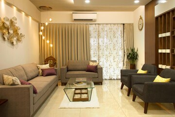 Living Room in 4 BHK Apartment at Vastrapur – for Rent