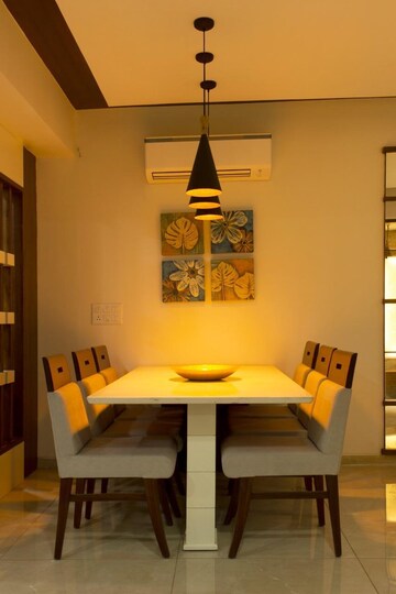 Furnished Amenities in 4 BHK Apartment at Vastrapur – for Rent