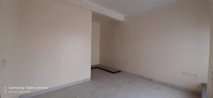 Room, tulip-mall 3 Bedroom 3000 Sq.Ft. Builder Floor In Sector 46 Noida 9005130