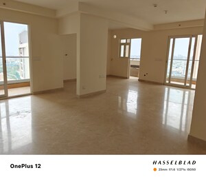 Room in 3 BHK Apartment at Aurobindo Kohinoor, Serilingampally – for Sale