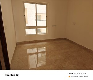 Room in 3 BHK Apartment at Aurobindo Kohinoor, Serilingampally – for Sale