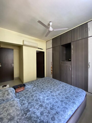 Bedroom in 2 BHK Apartment at Evershine Woods, Mira Road – for Rent