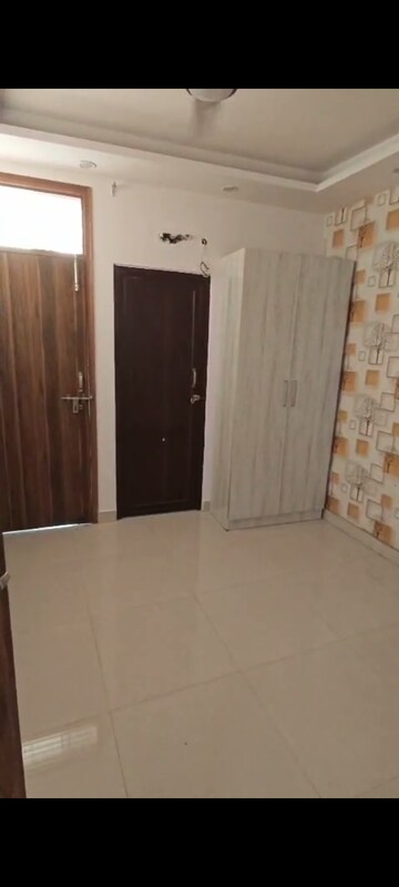 Room in 2 BHK Builder Floor at Mahavir Enclave 1 – for Rent
