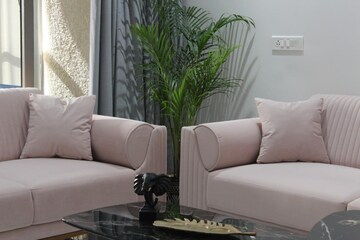 Furnished Amenities in 4 BHK Apartment at Vastrapur – for Rent