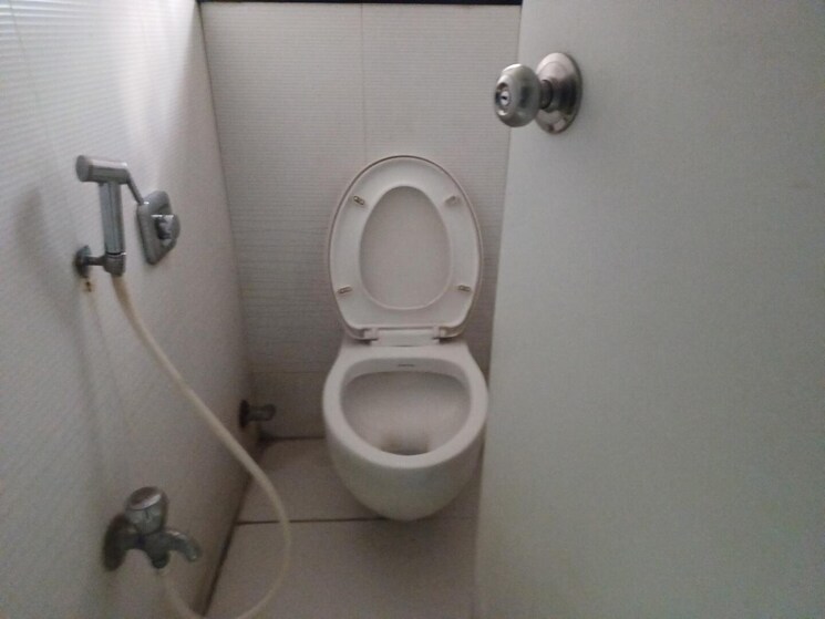 Bathroom, marathon-nextgen-innova Commercial Office Space 1700 Sq.Ft. In Lower Parel Mumbai 9005180