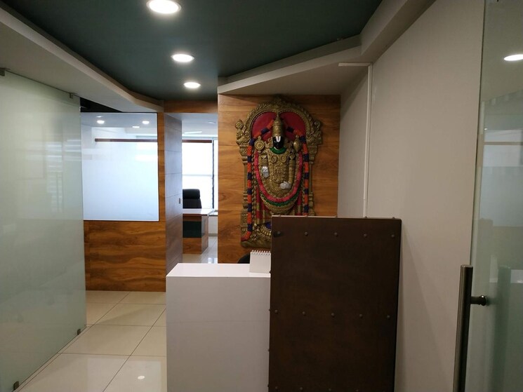 undefined, thaltej Commercial Office Space 700 Sq.Ft. In Thaltej Ahmedabad 9005219