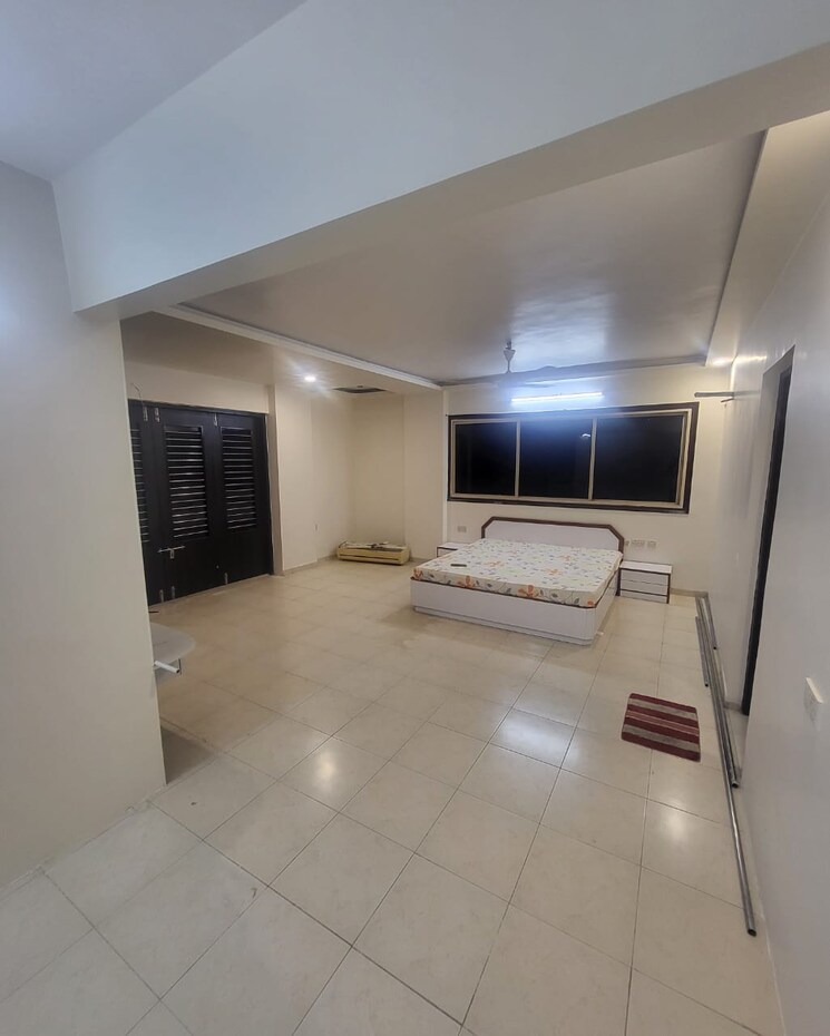 Room, vastrapur 4 Bedroom 2415 Sq.Ft. Apartment In Vastrapur Ahmedabad 9005227