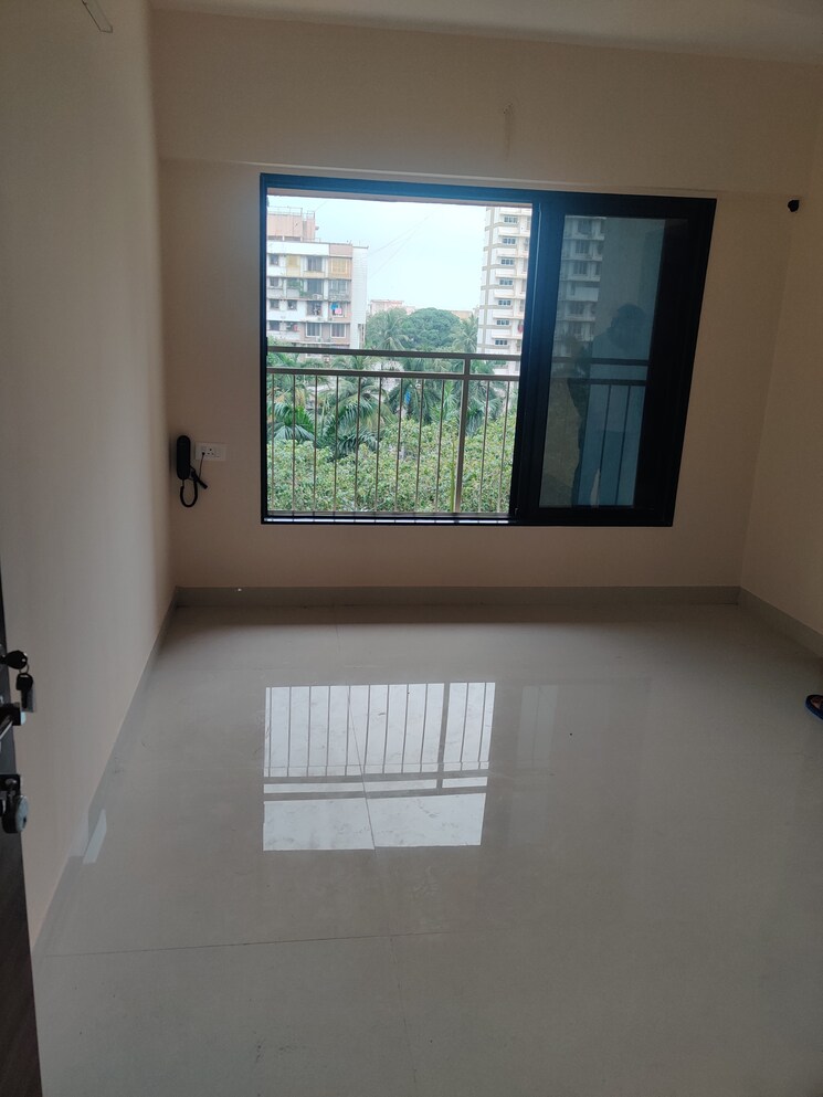 Room, ami-zarna 1.5 Bedroom 550 Sq.Ft. Apartment In Malad West Mumbai 9005241