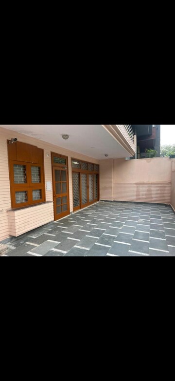 Bedroom in 4 BHK Builder Floor at Lokvihar Apartment, Pitampura – for Rent