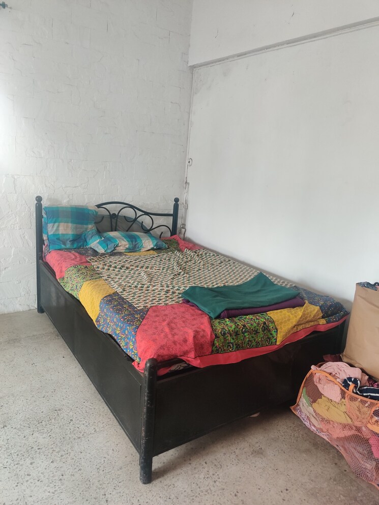  Parking, crystal-palace-chs 1 Bedroom 450 Sq.Ft. Apartment In Malad West Mumbai 9005269