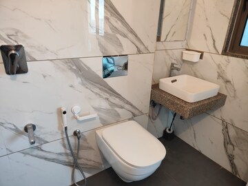 Bathroom in 4 BHK Apartment at Vastrapur – for Rent