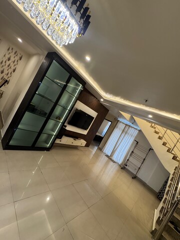Staircase in 3 BHK Penthouse at Amrapali Princely Estate, Sector 76 – for Rent