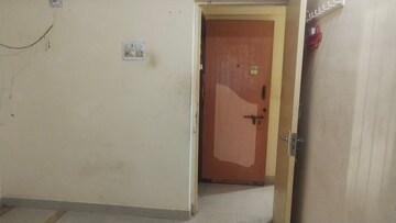 Room in 1 BHK Apartment at Parijat Gardens Marigold CHS, Kasarvadavali – for Sale