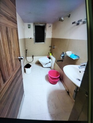 Team Area in 2 BHK Apartment at Sanghvi Valley, Kalwa – for Sale