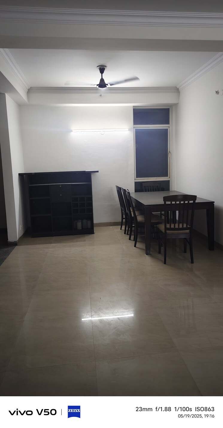 Room, raheja-vedaanta 2 Bedroom 1408 Sq.Ft. Apartment In Sector 108 Gurgaon 9005351